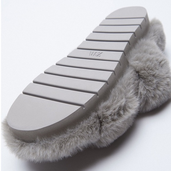 ZARA Faux Fur Low Heel Chunky Sandals - Picture 3 of 6